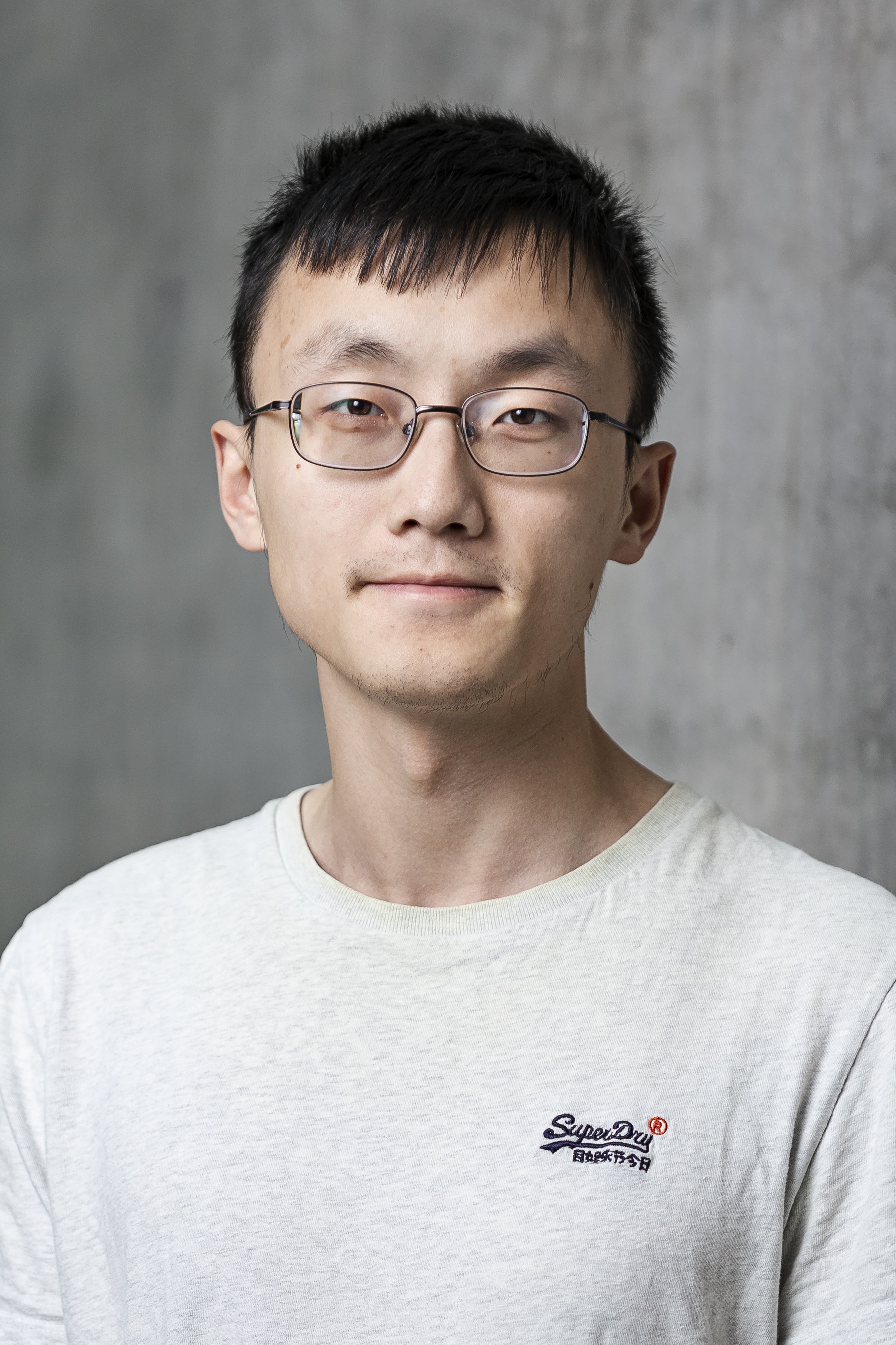 Yujie Yang